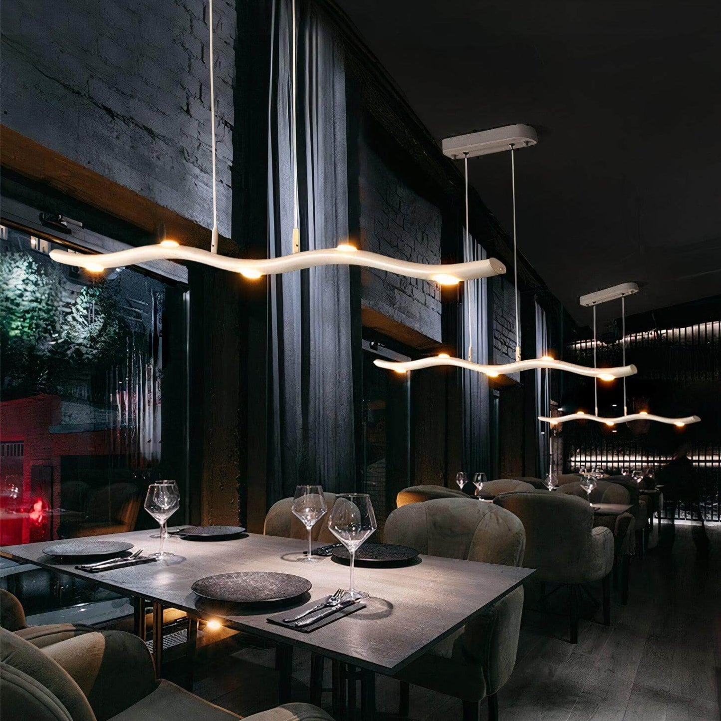 MARLOWE CHANDELIER