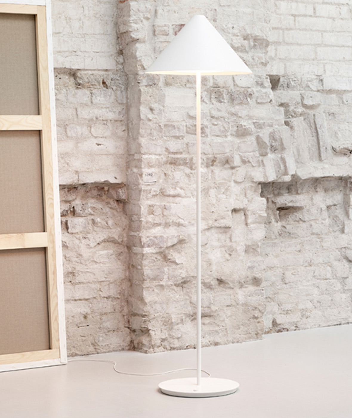 Keglen Floor Lamp