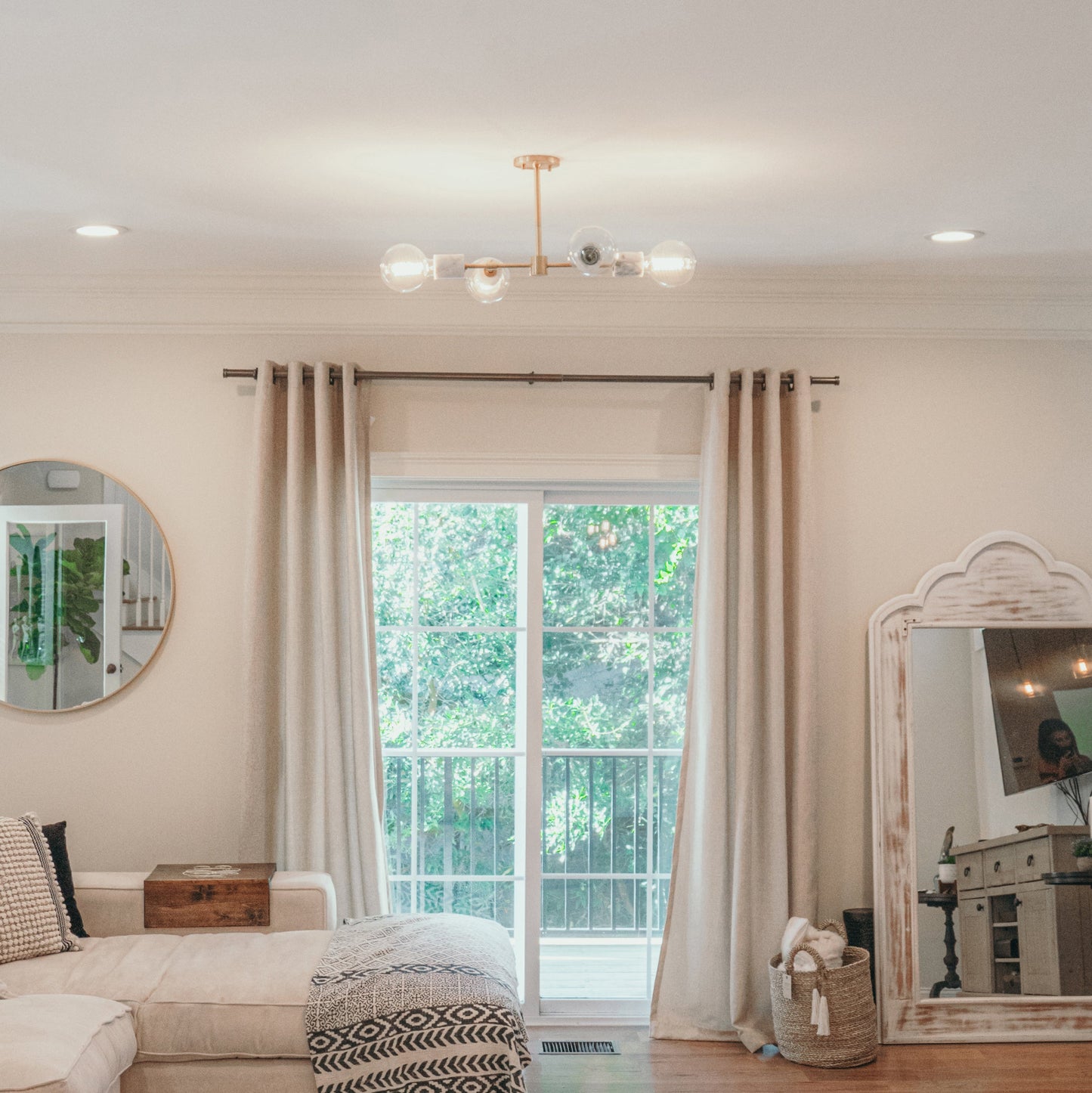 Asime Chandelier
