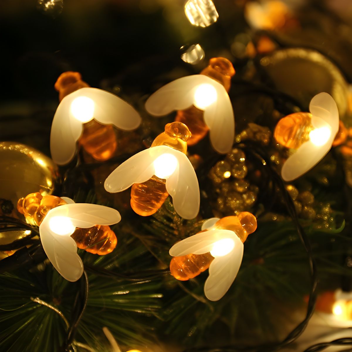 Bee Shape Courtyard LED Fairy Light Plastic Decorative Solar Powered String Lighting in Black