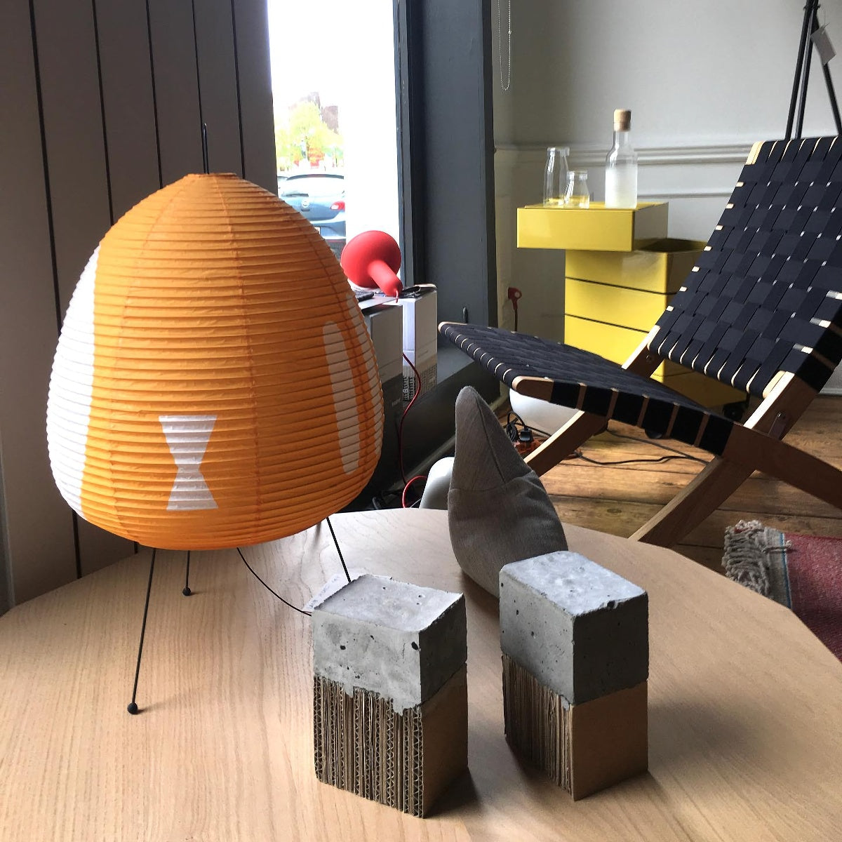 Akari 1A Table Lamp