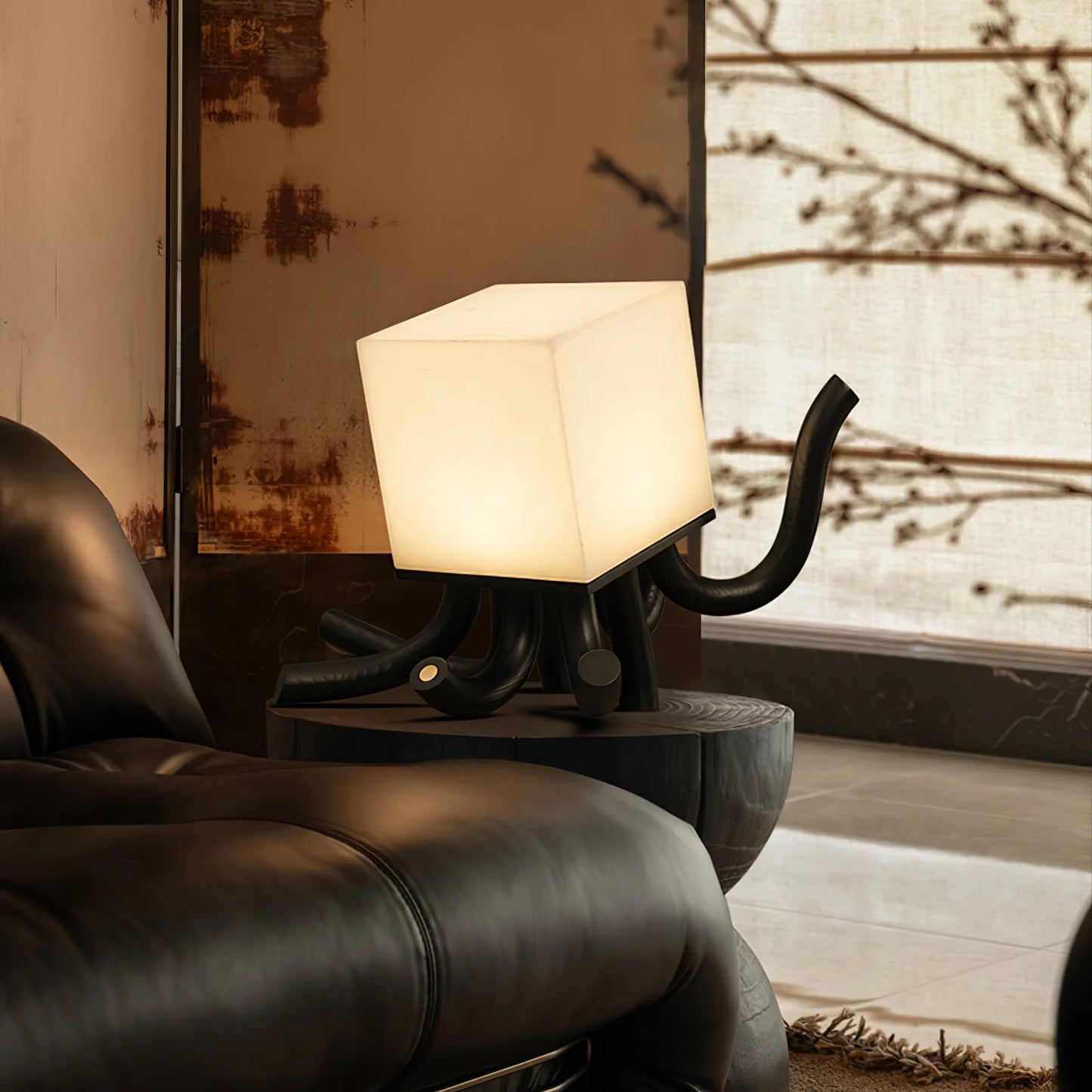 Alabaster Octavia Sculpture Table Lamp