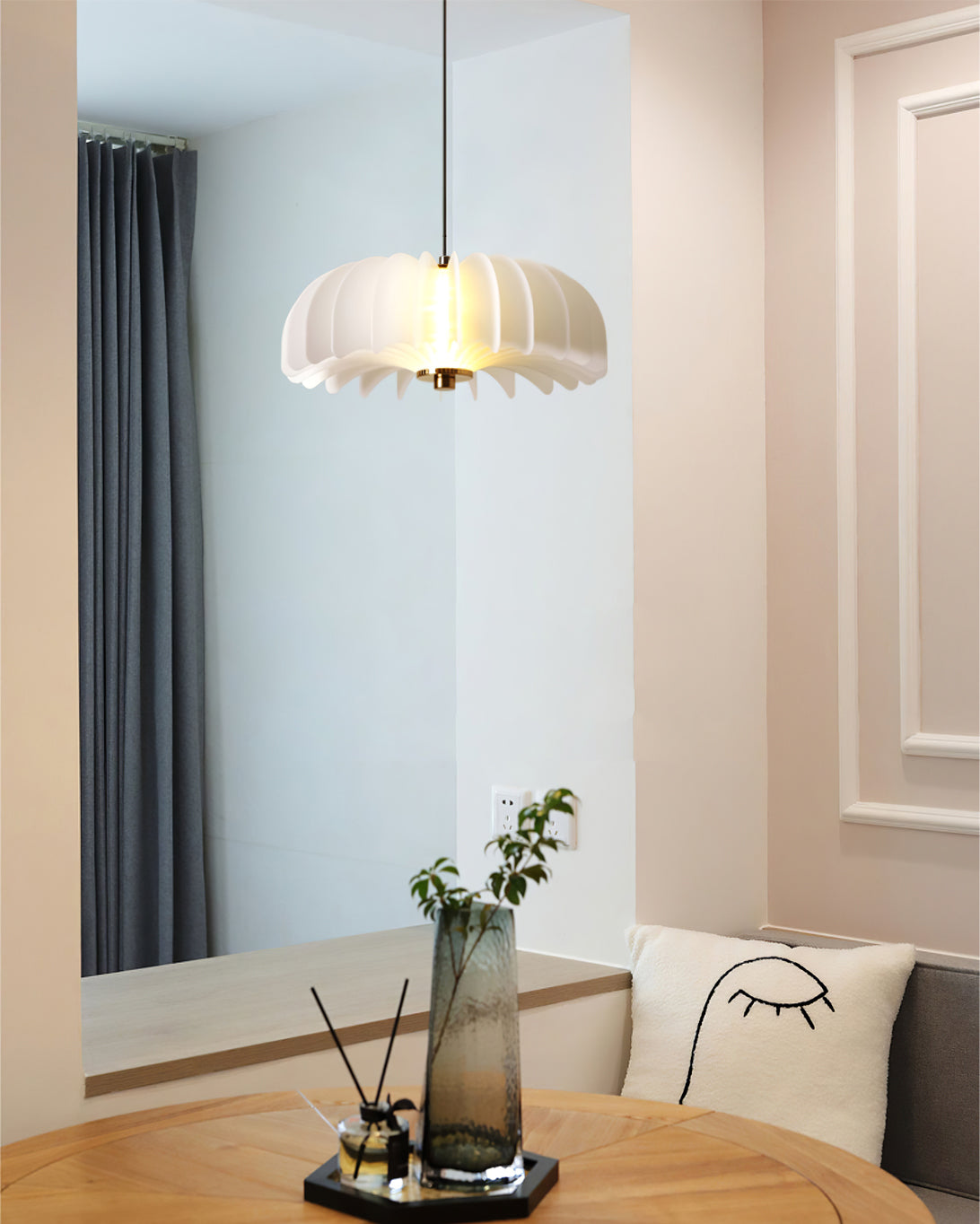 Ballet Pendant Lamp