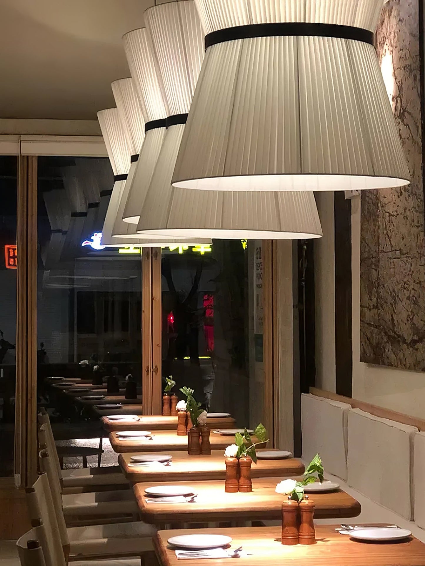 Folie Pendant Light