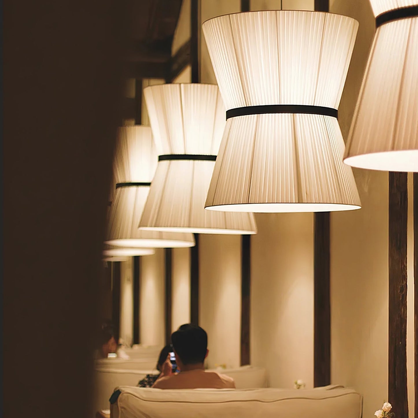 Folie Pendant Light