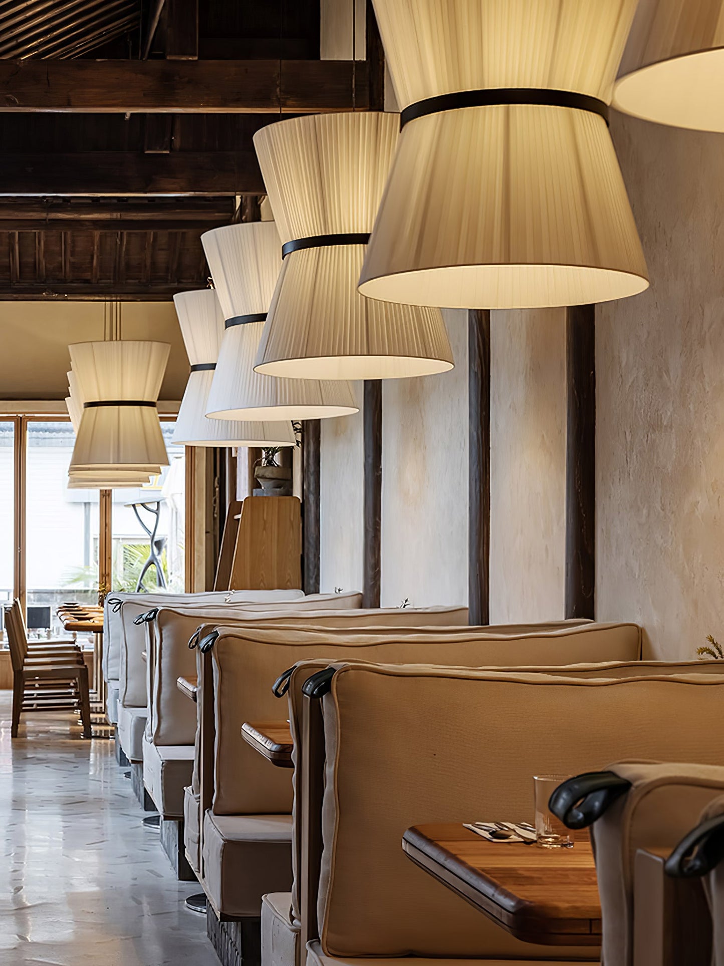 Folie Pendant Light