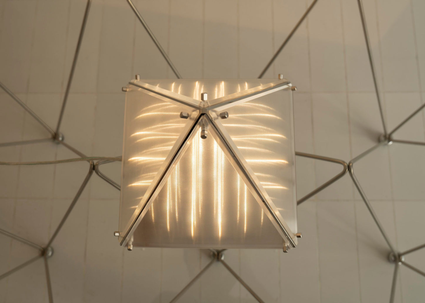 Fragment Table Lamp