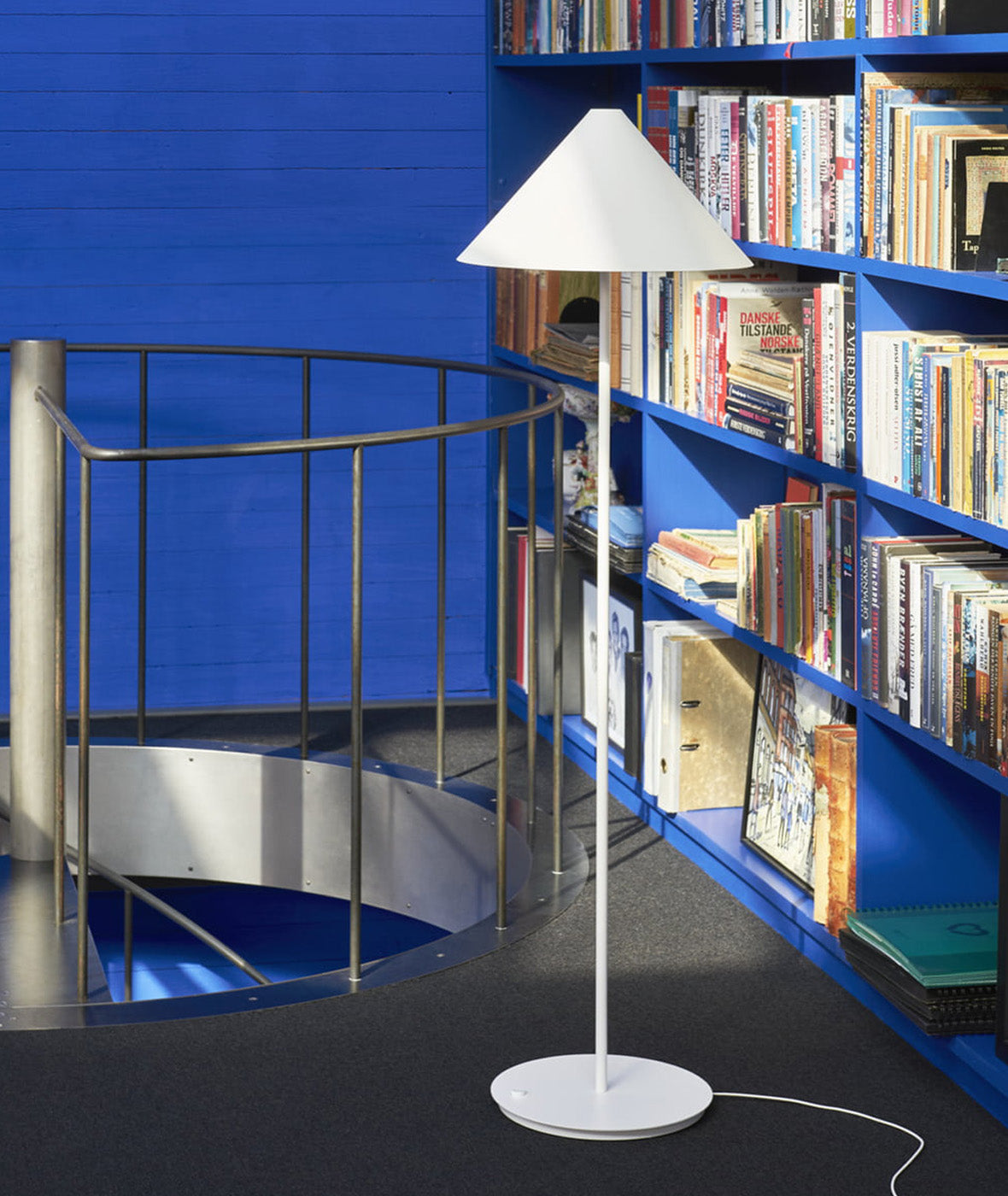 Keglen Floor Lamp