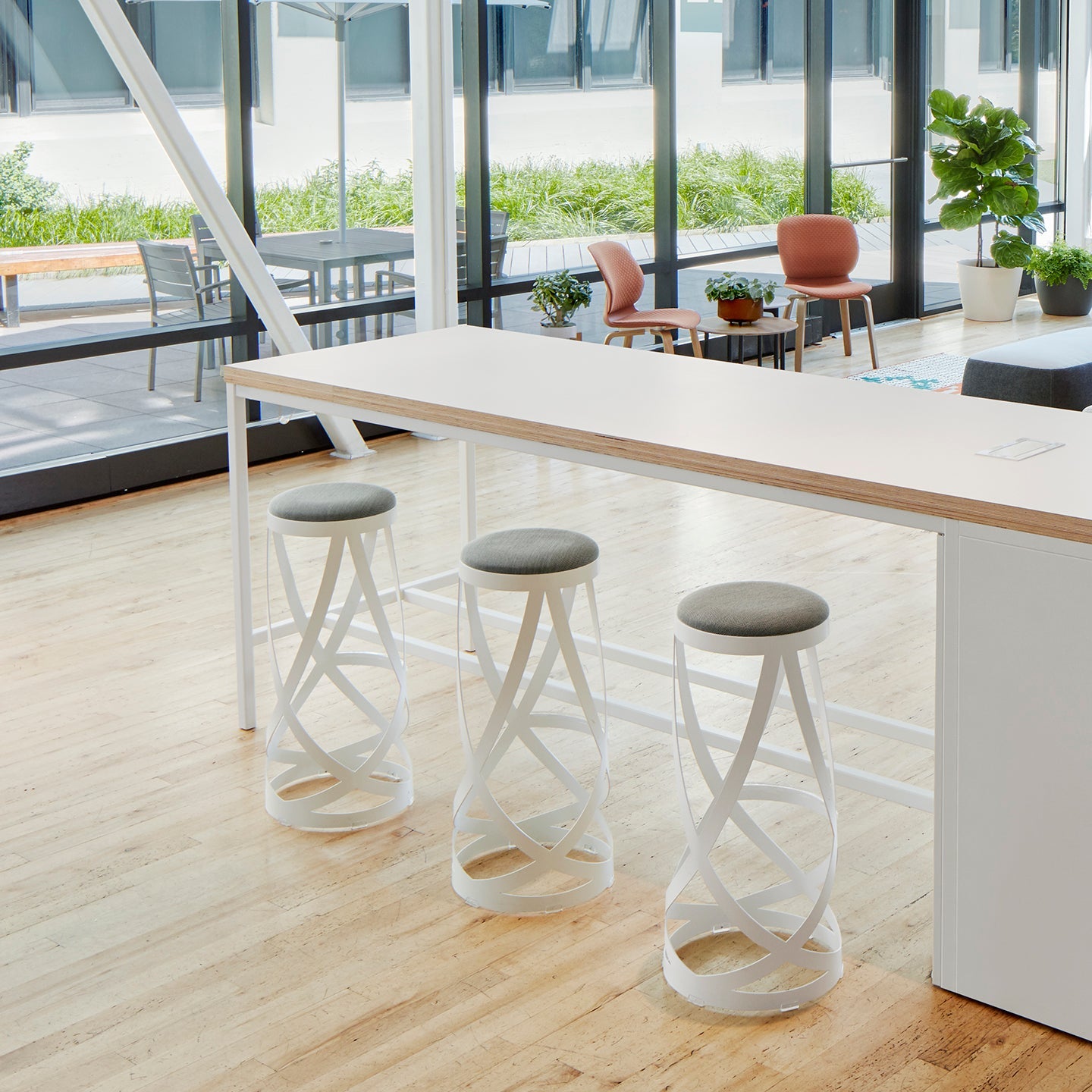 Ribbon Stool