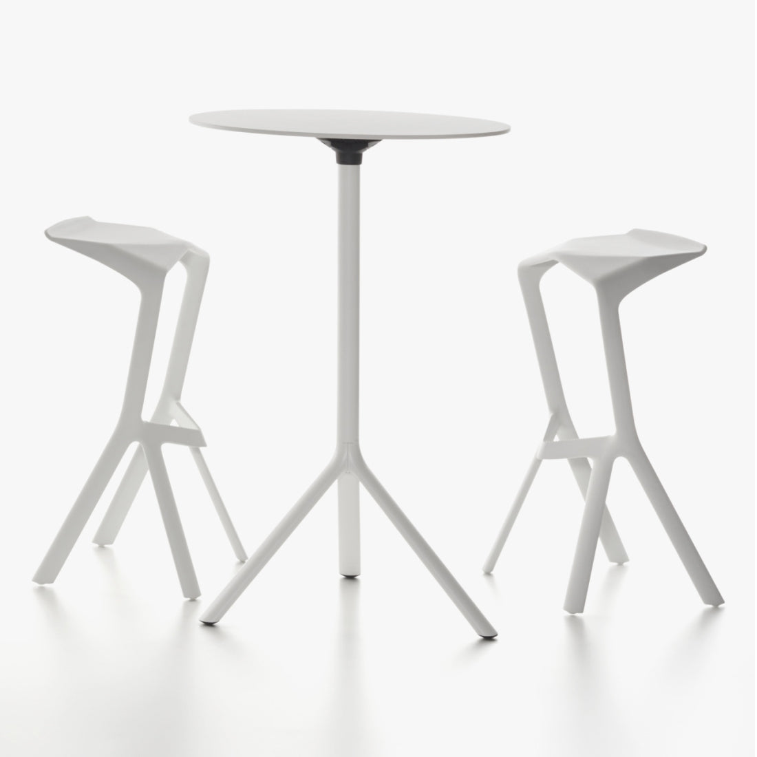 Outdoor Miura Stackable Stool