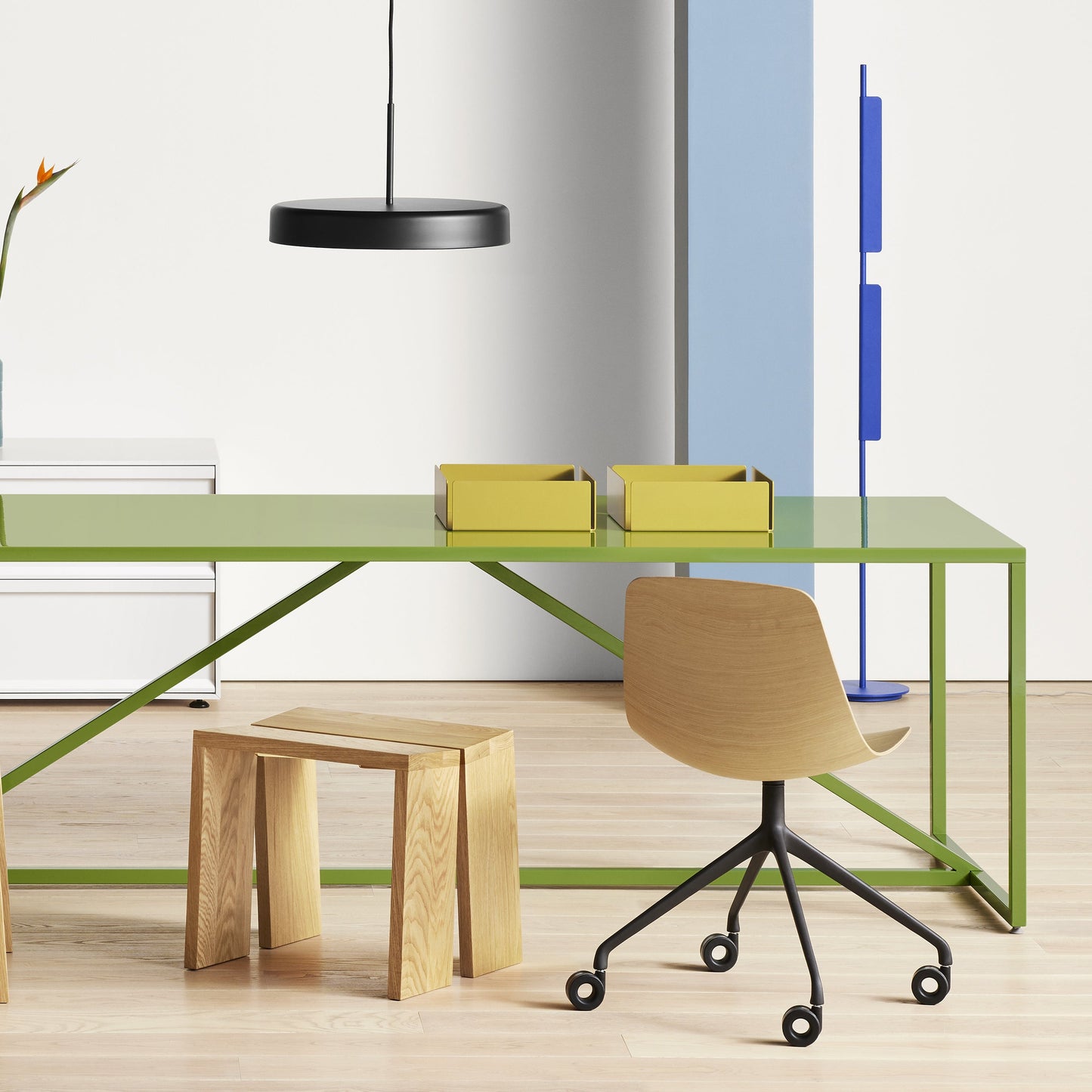 Cowl Floor Lamp