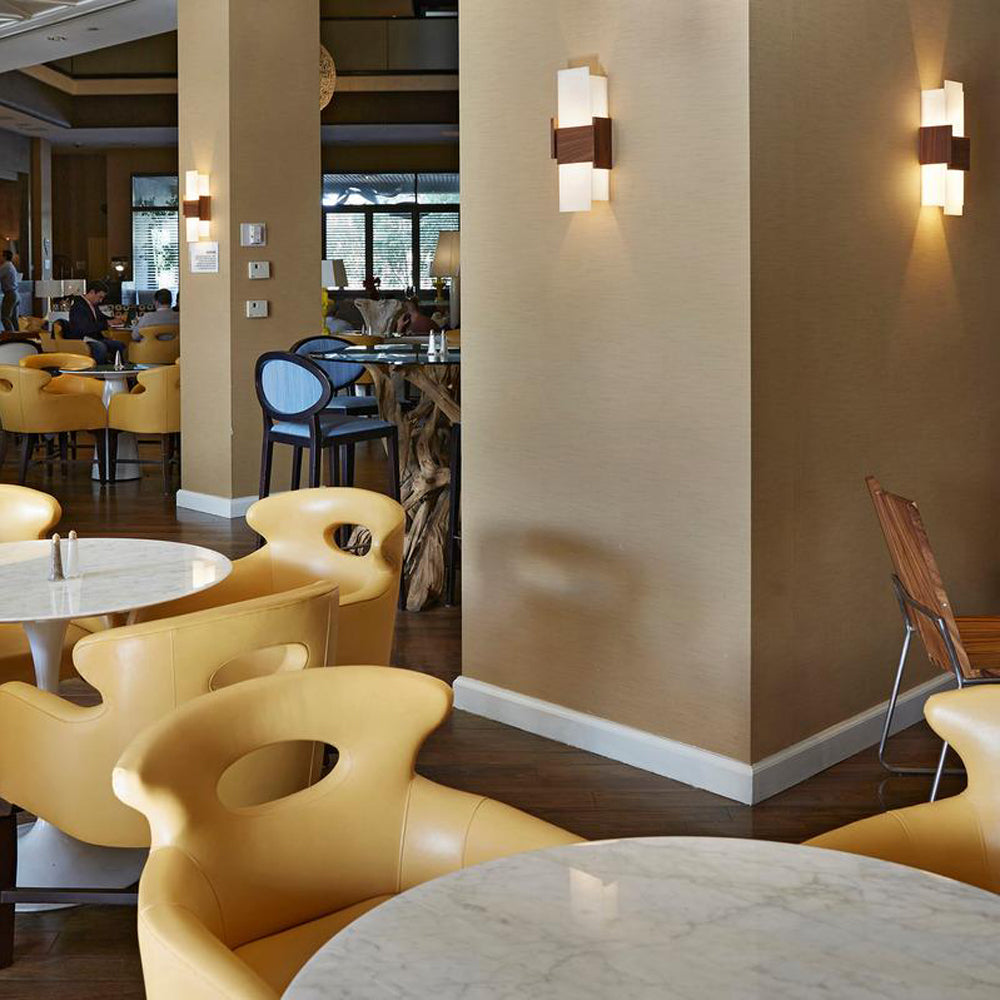 Acuo Wall Light
