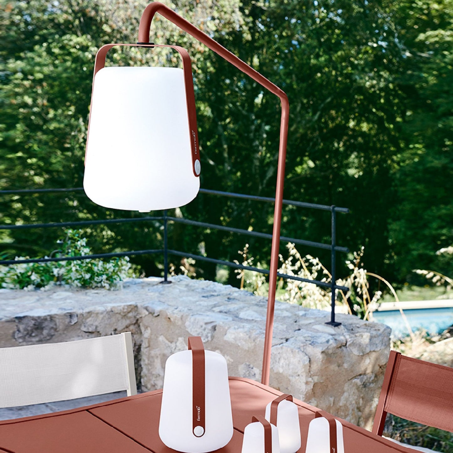 Balad Upright Outdoor Small Stand