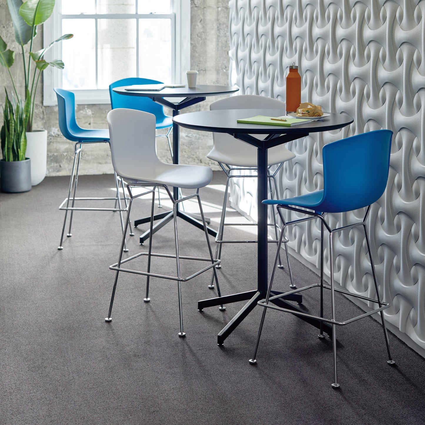 Bertoia Molded Shell Stool