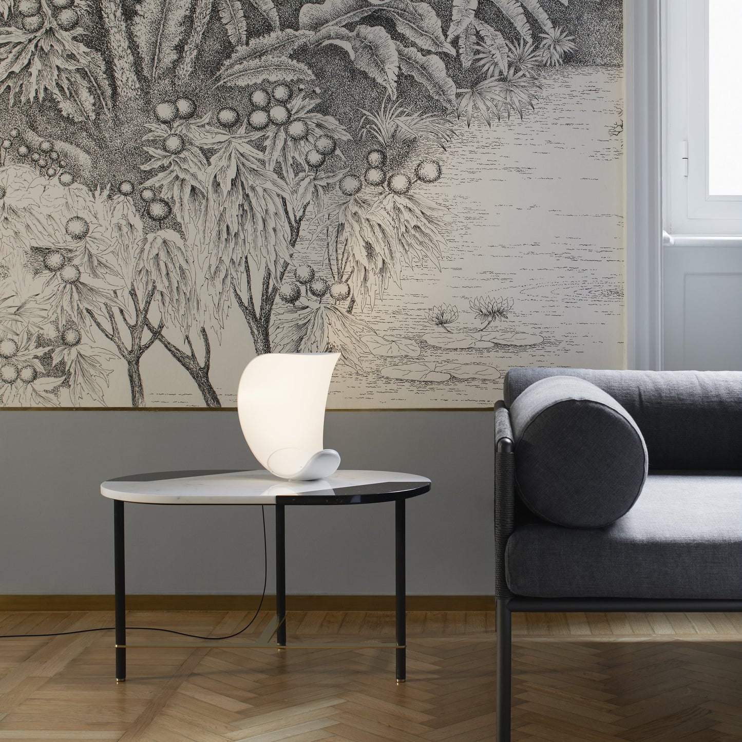Curl Table Lamp