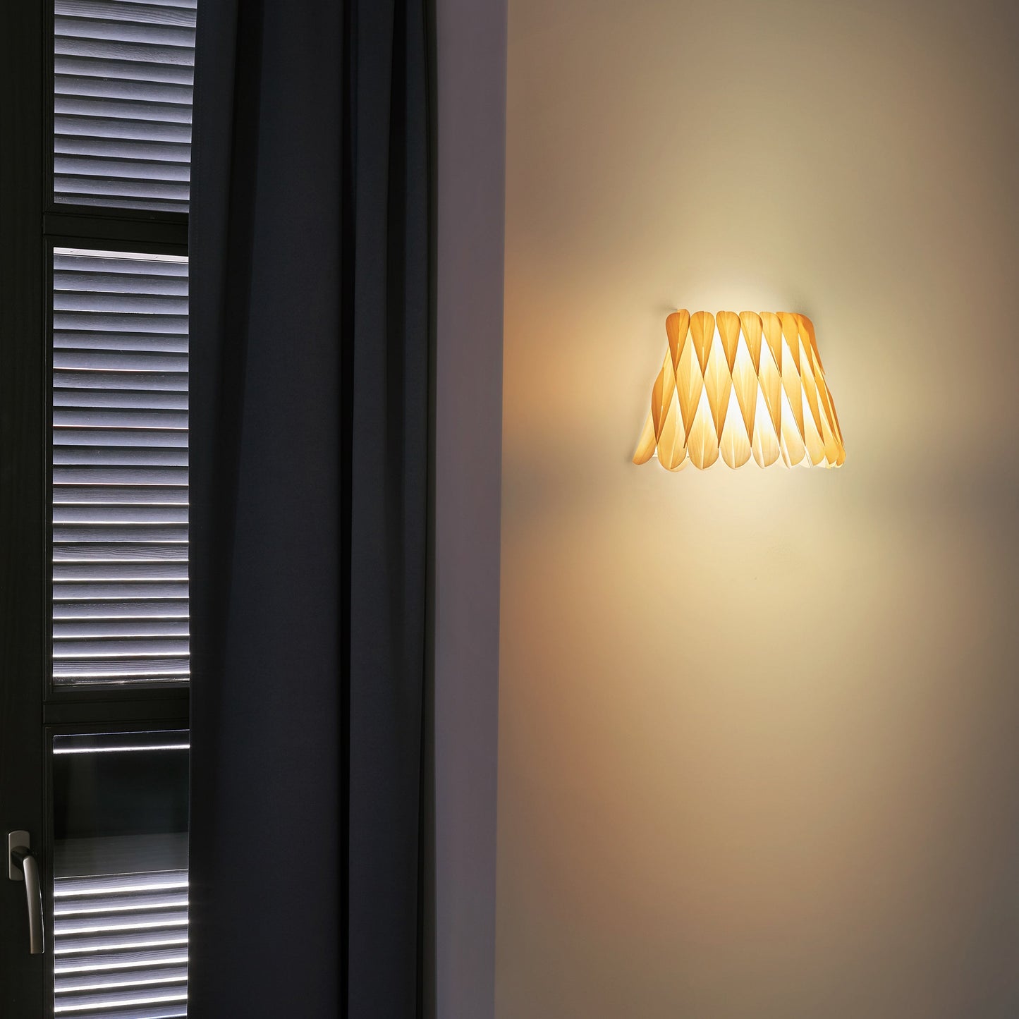 Lola Wall Sconce