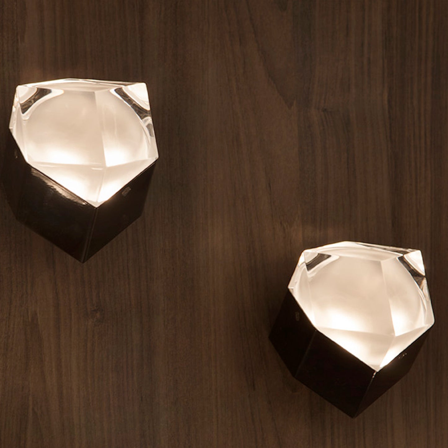 Astro Wall Light