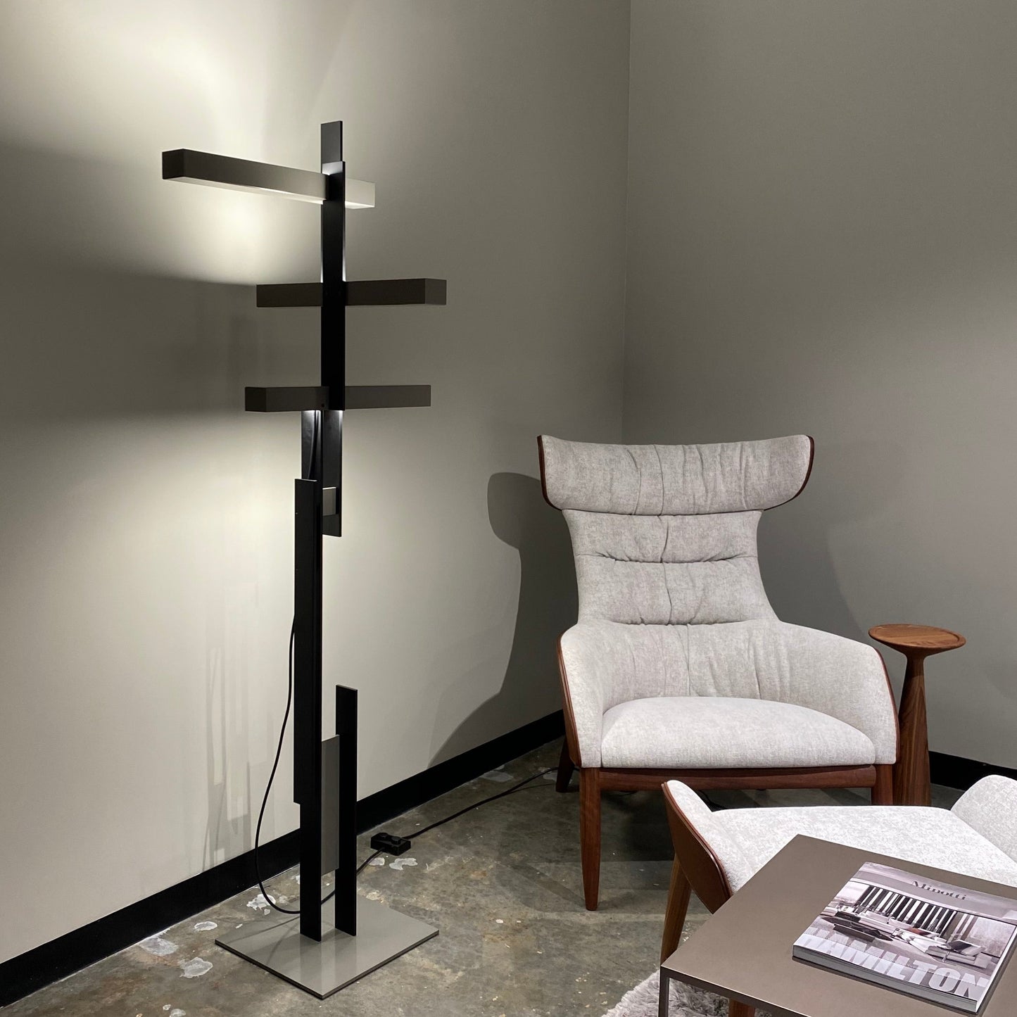 Las Floor Lamp