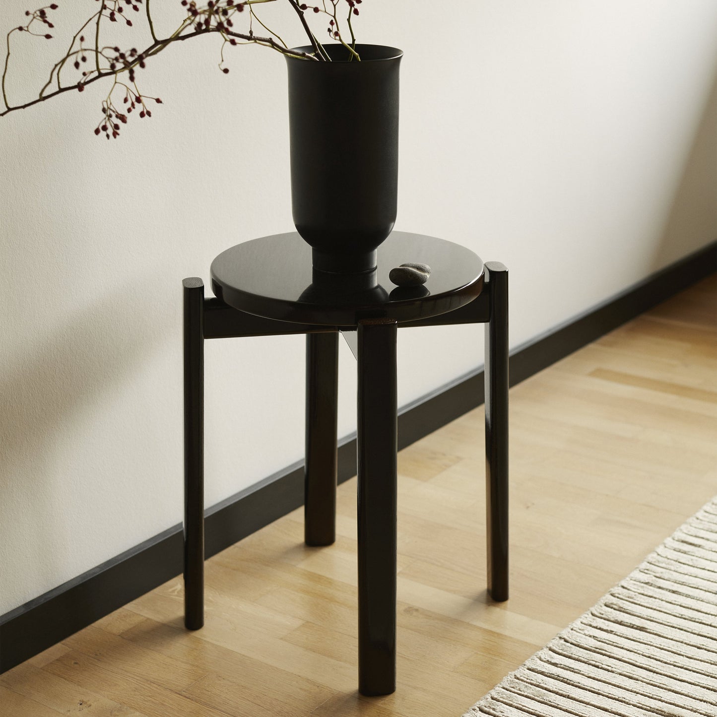 Passage Stool