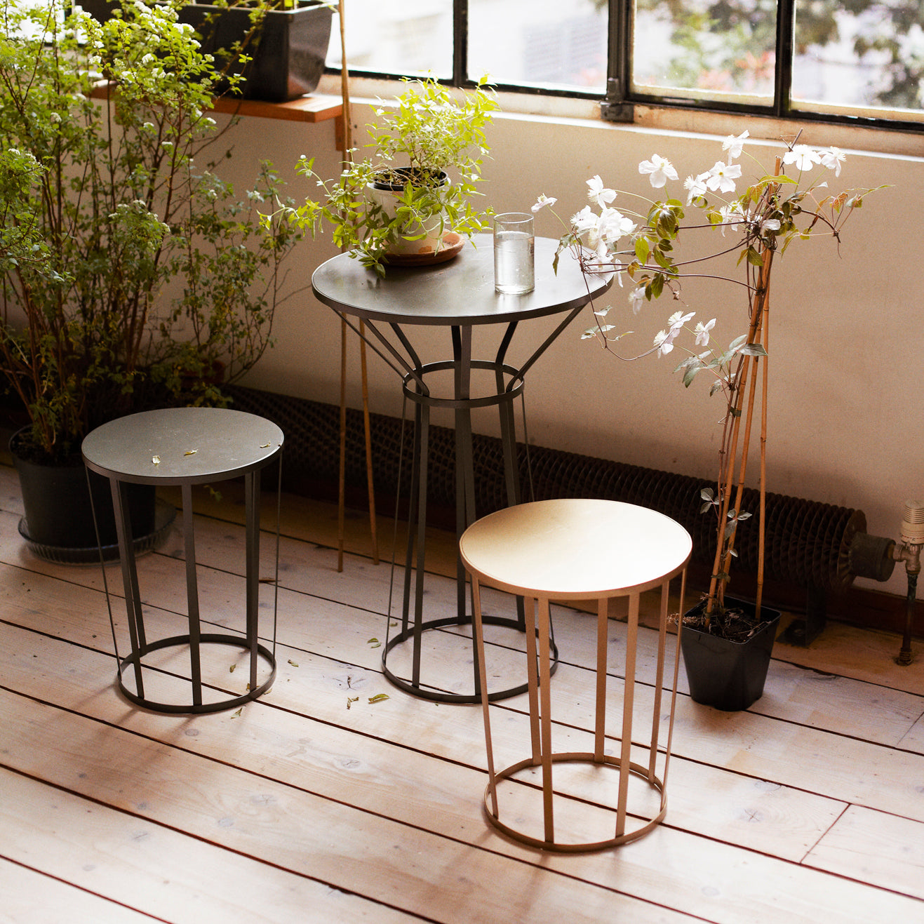 Hollo Side Table/Stool