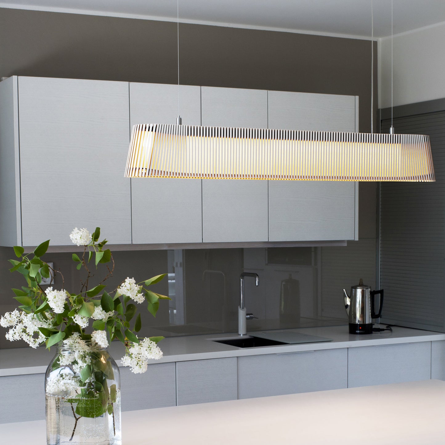 Owalo Linear Pendant Light
