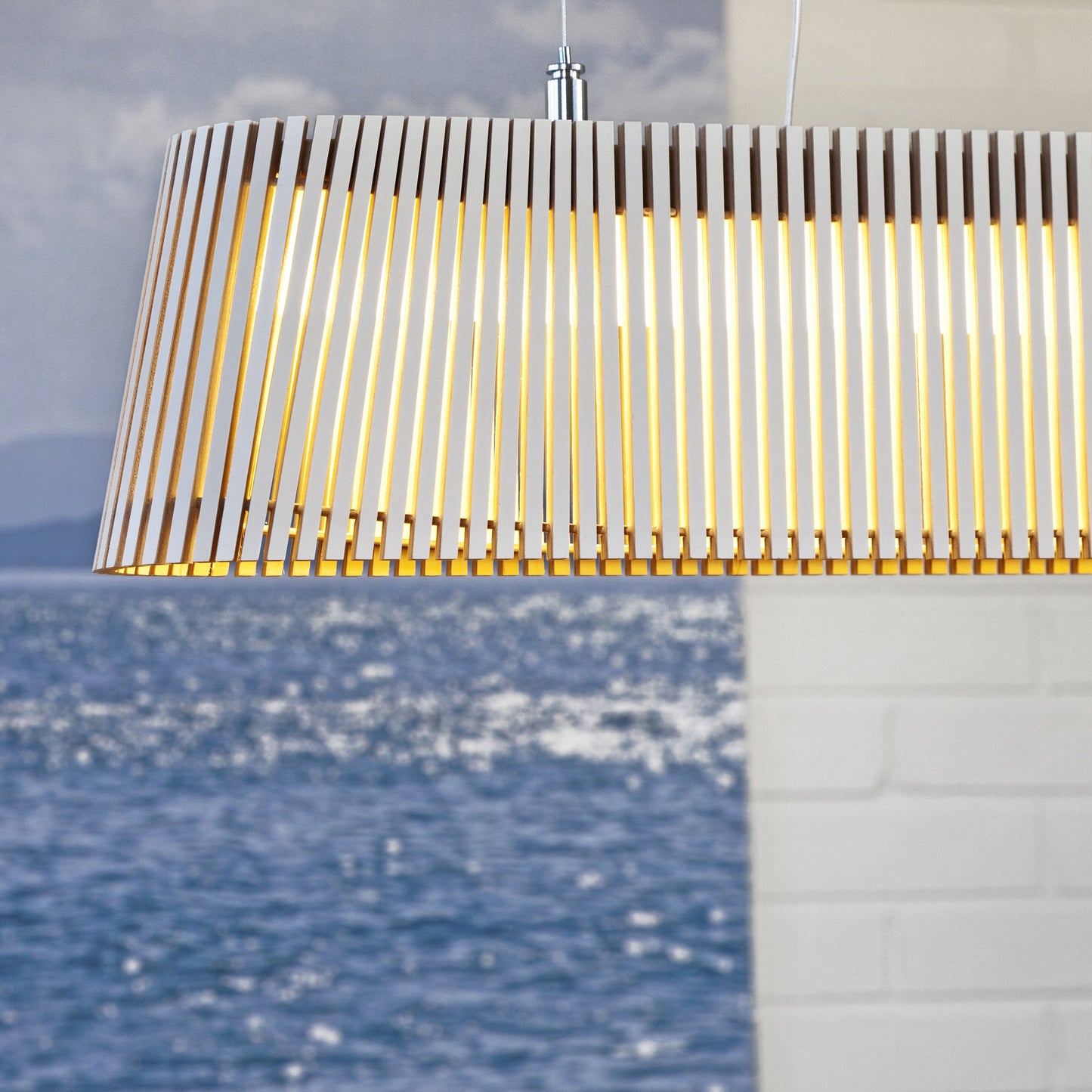 Owalo Linear Pendant Light