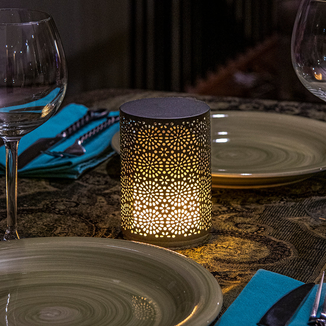 Dancing Flame LED Table Lamp